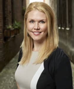 Stephanie Folsom, CCIM