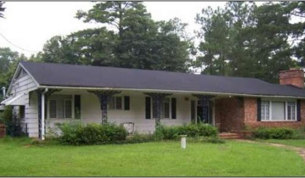 3931 Ridge AvenueOffice Coldwell Banker Commercial Eberhardt & Barry