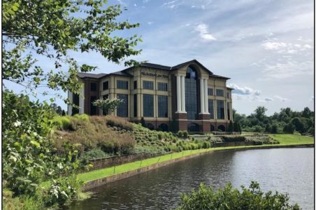 6055 Lakeside Commons Drive – Lakeside Commons Corporate Center