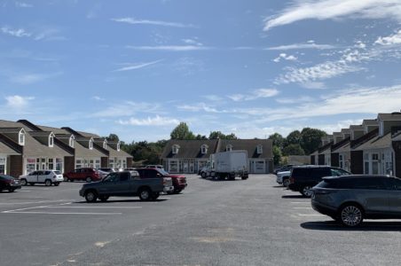 1105 & 1109 Russell Pkwy