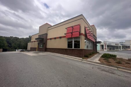 Former Hardee’s – For Sale or Lease